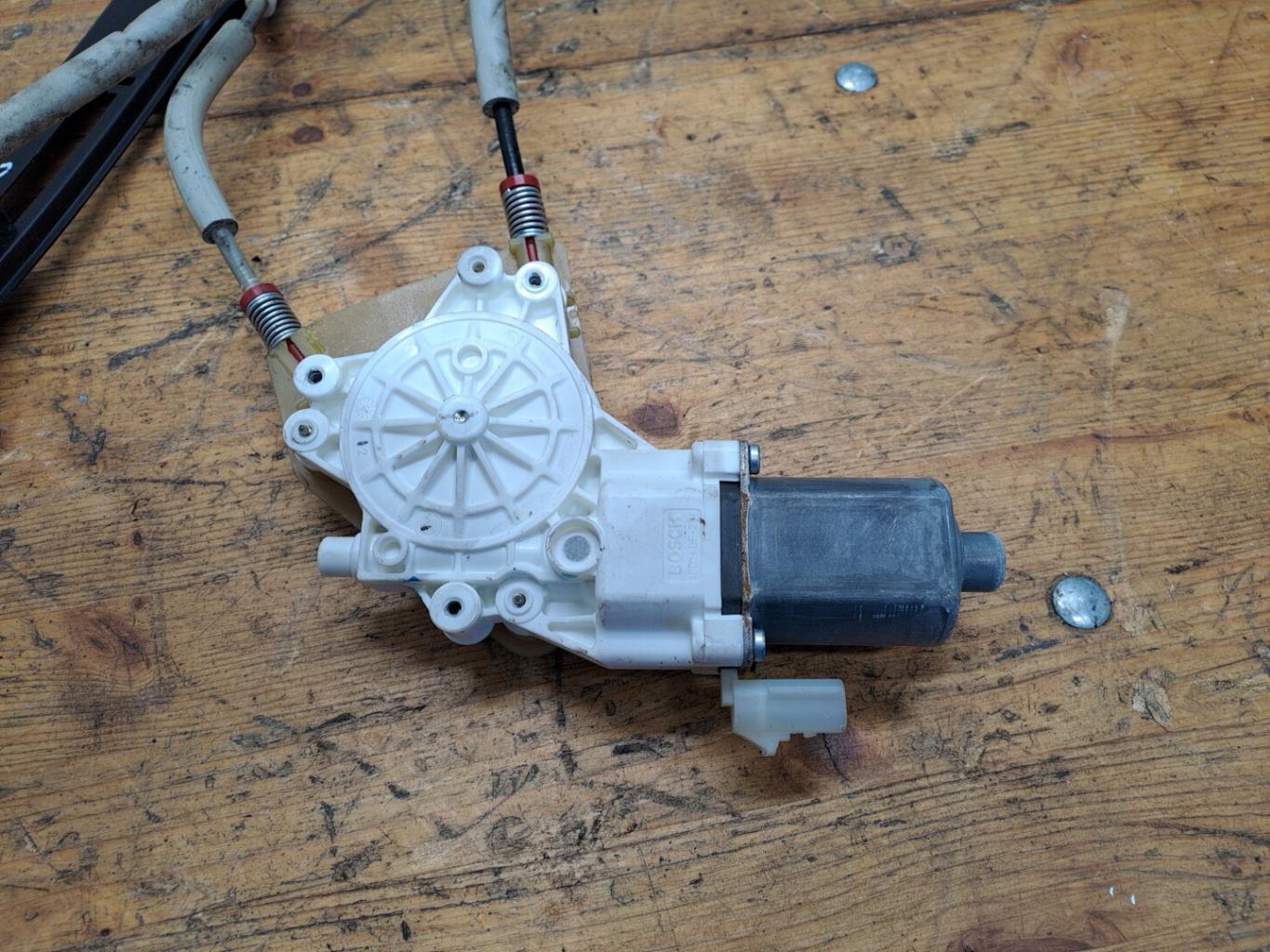 Leve vitre electrique avant gauche DODGE CALIBER Diesel - 1