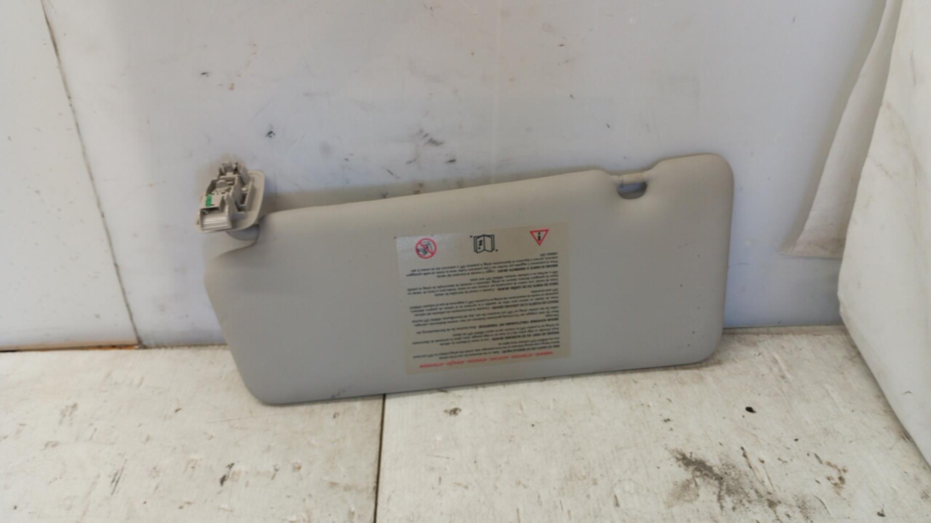 Pare soleil droit RENAULT MEGANE 3 PHASE 1 BREAK Diesel - 1