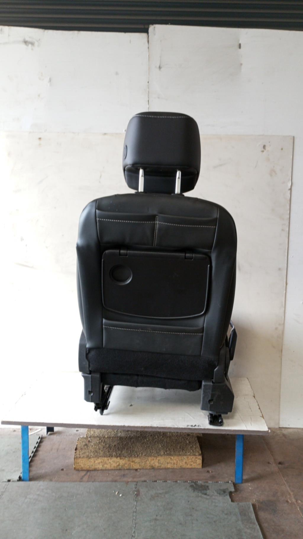 Siege avant droit RENAULT SCENIC 3 PHASE 3 Diesel - 1