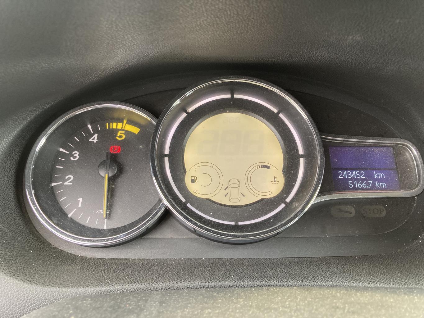 Compteur RENAULT MEGANE 3 PHASE 1 BREAK Diesel - 1