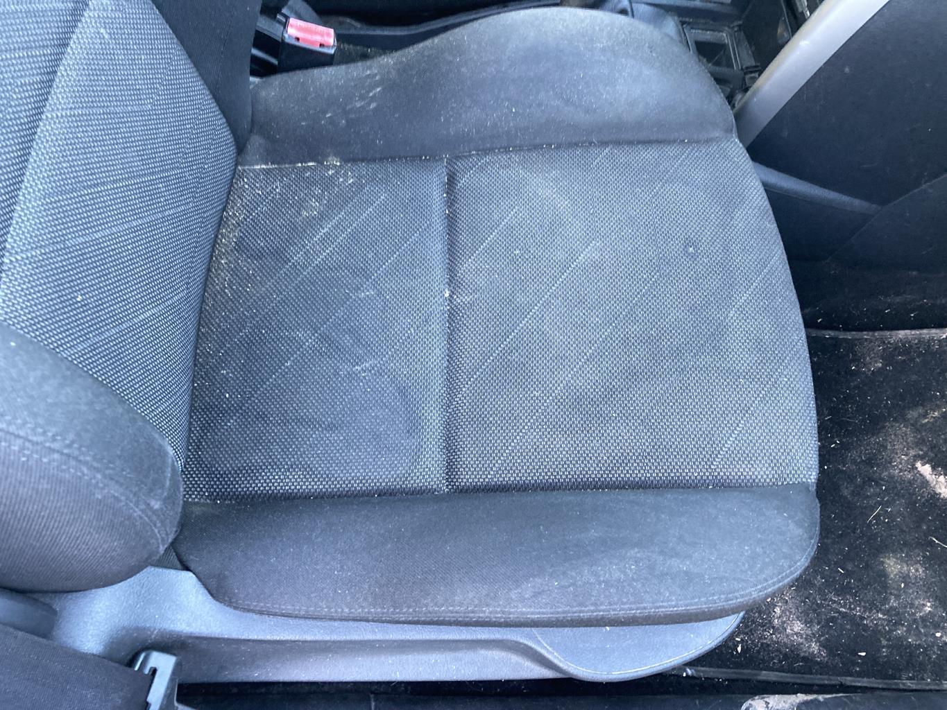Siege avant droit PEUGEOT 207 PHASE 1 Diesel - 1