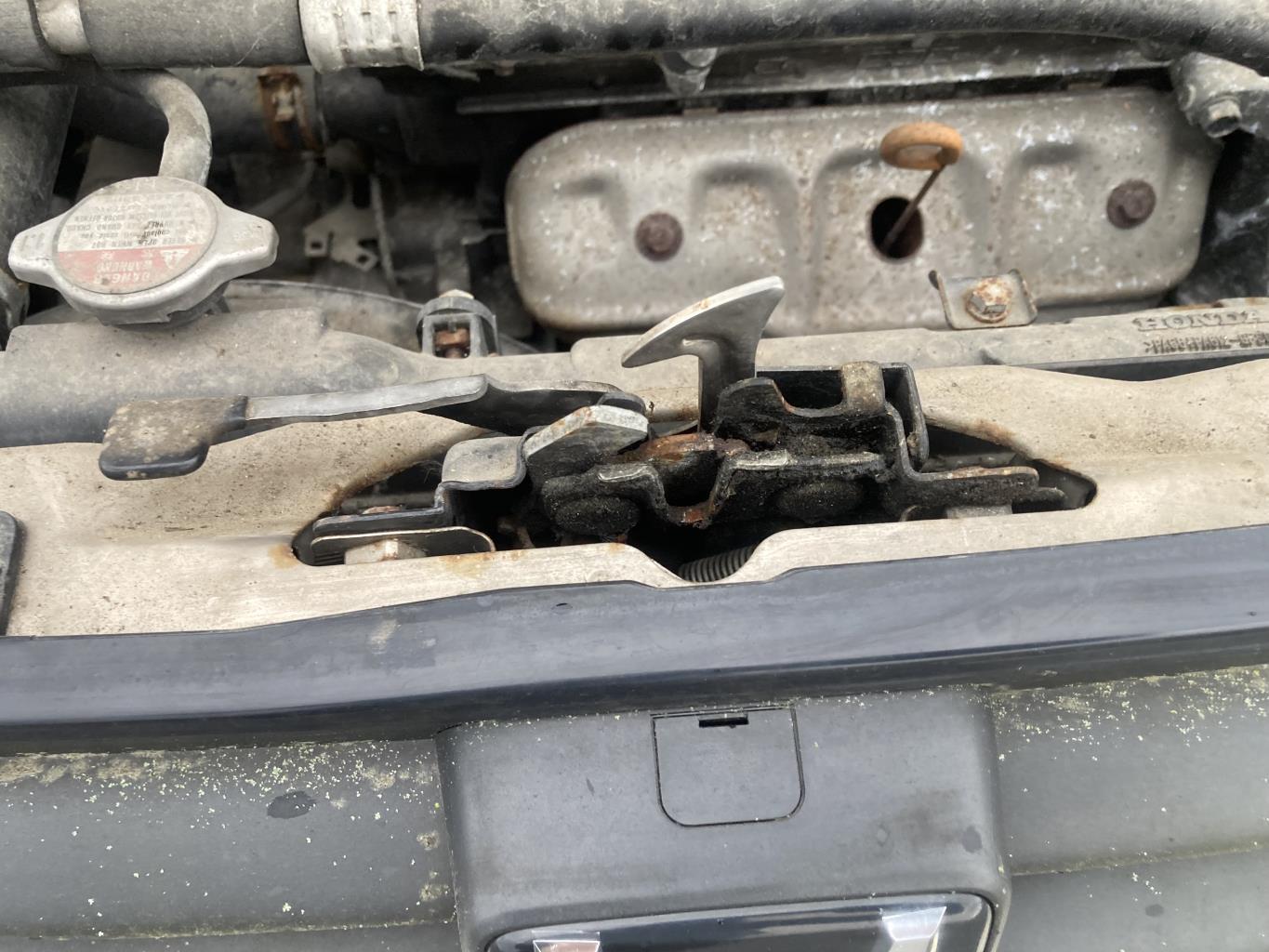 Serrure de capot HONDA CR-V 1 Essence - 1