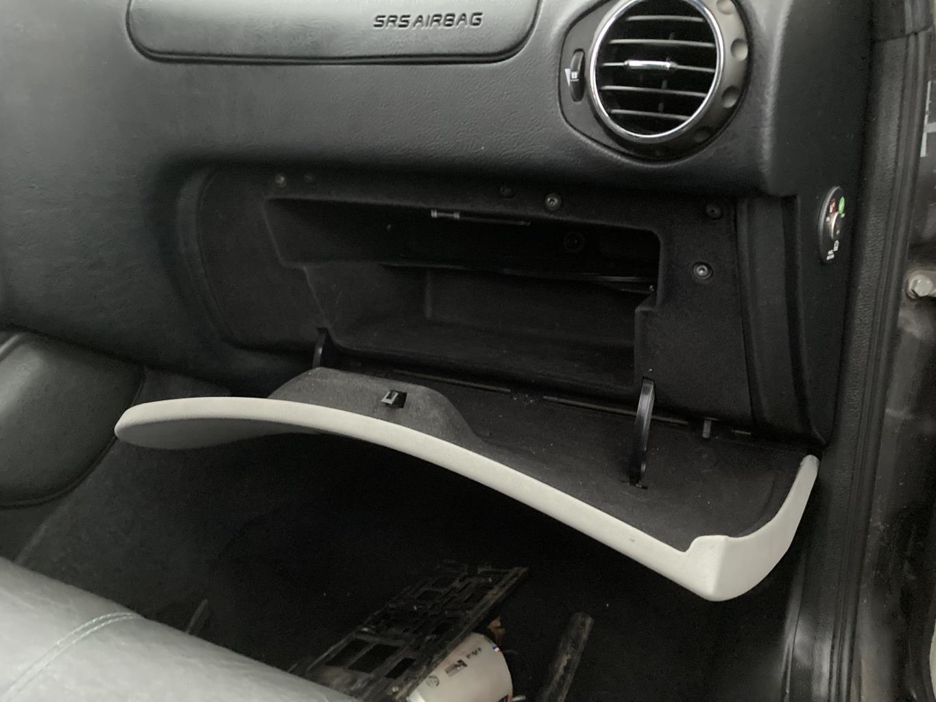 Boite a gants ALFA ROMEO GT COUPE Diesel - 1
