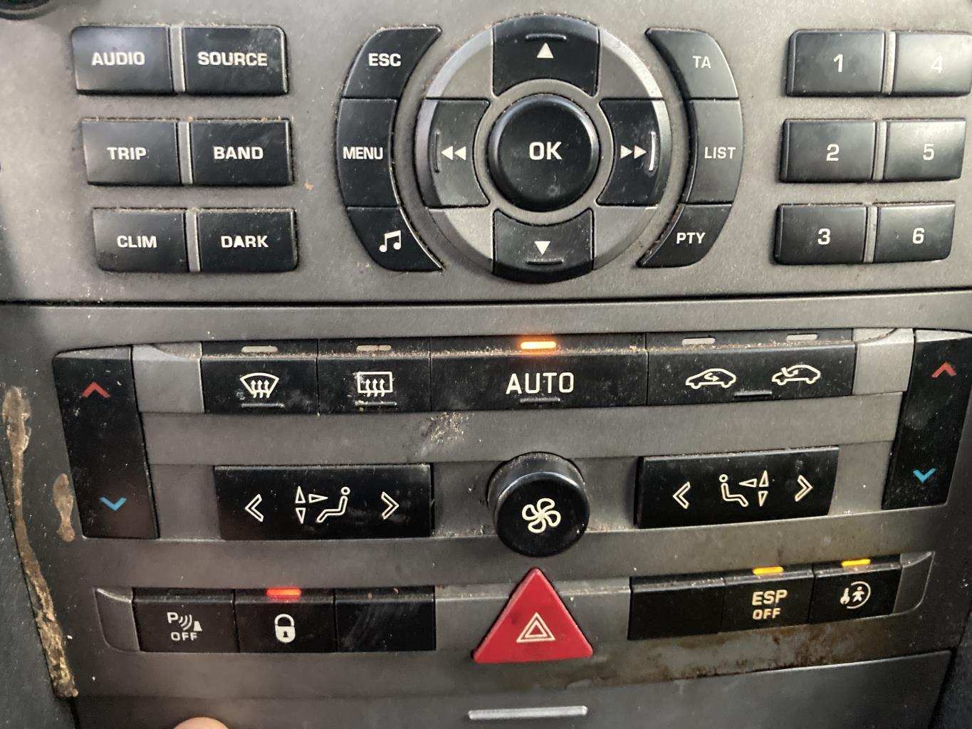 Commande chauffage PEUGEOT 407 PHASE 1 Diesel - 1
