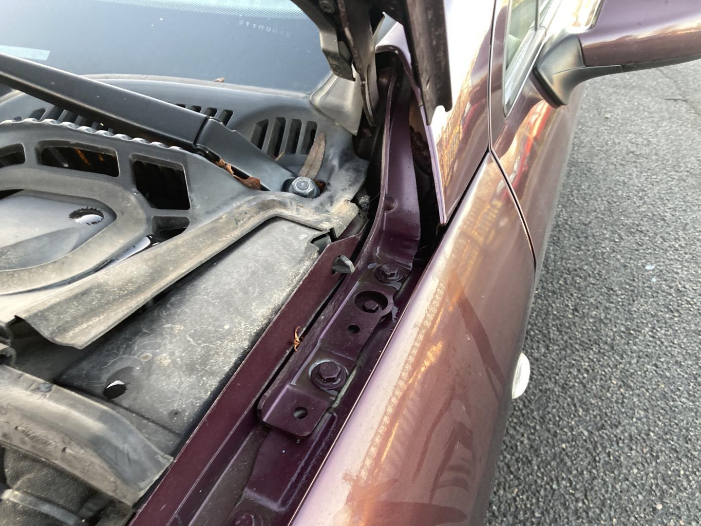 Charniere de capot PEUGEOT 407 PHASE 1 Diesel - 1