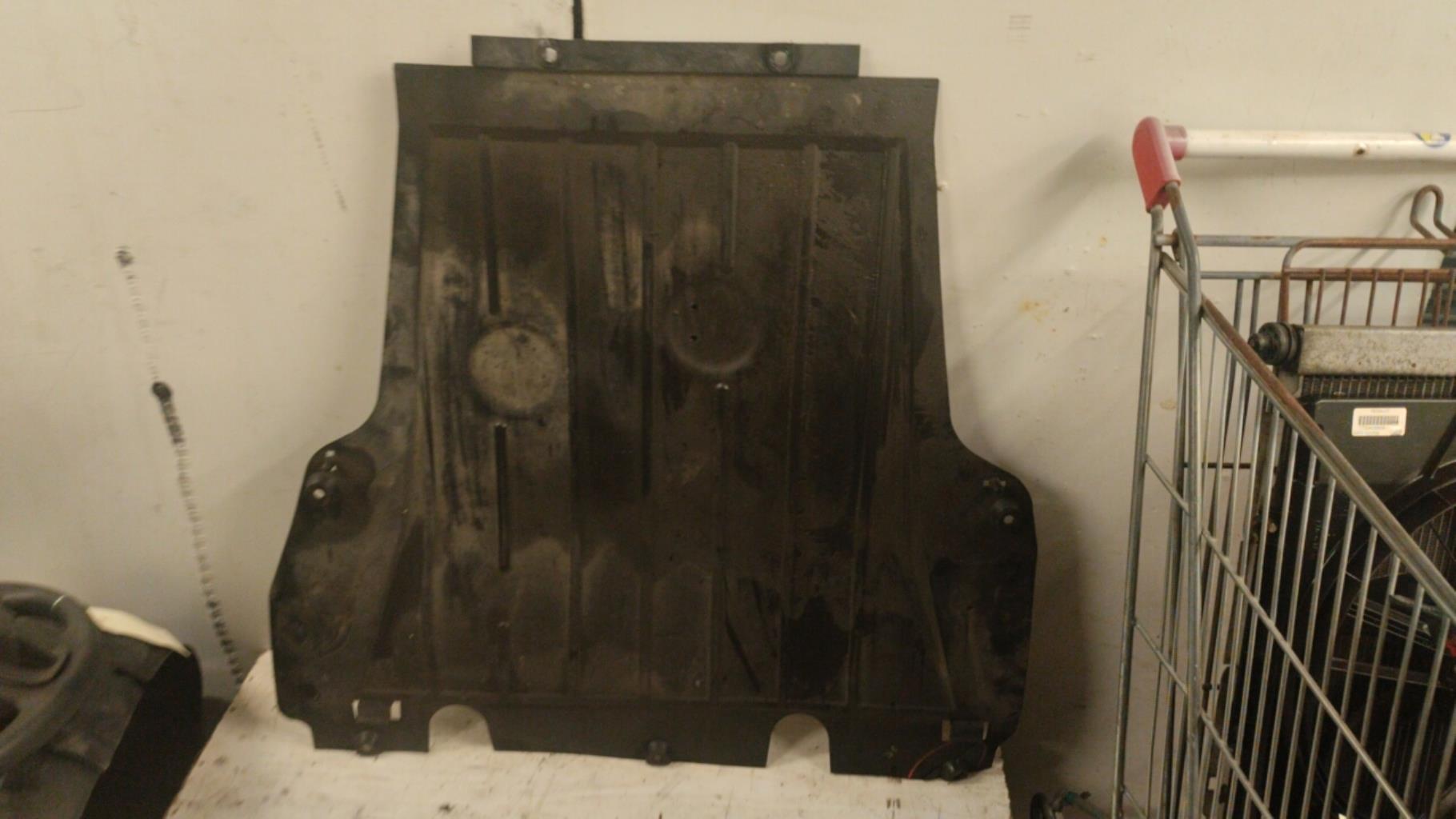 Cache sous moteur RENAULT CLIO 3 PHASE 2 BREAK Diesel - 1
