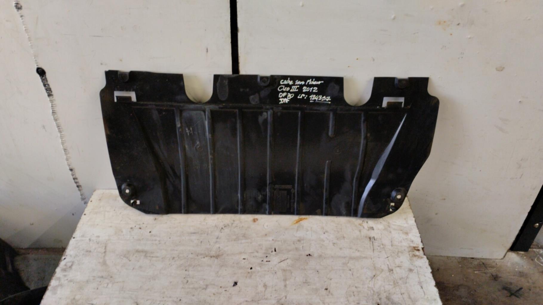 Cache sous moteur RENAULT CLIO 3 PHASE 2 BREAK Essence - 1