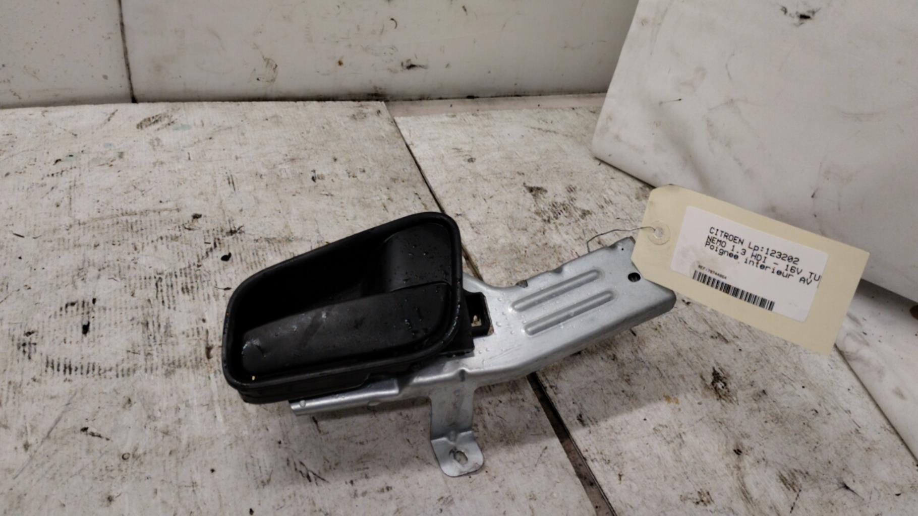 Poignee interieur avant droit CITROEN NEMO Diesel - 1