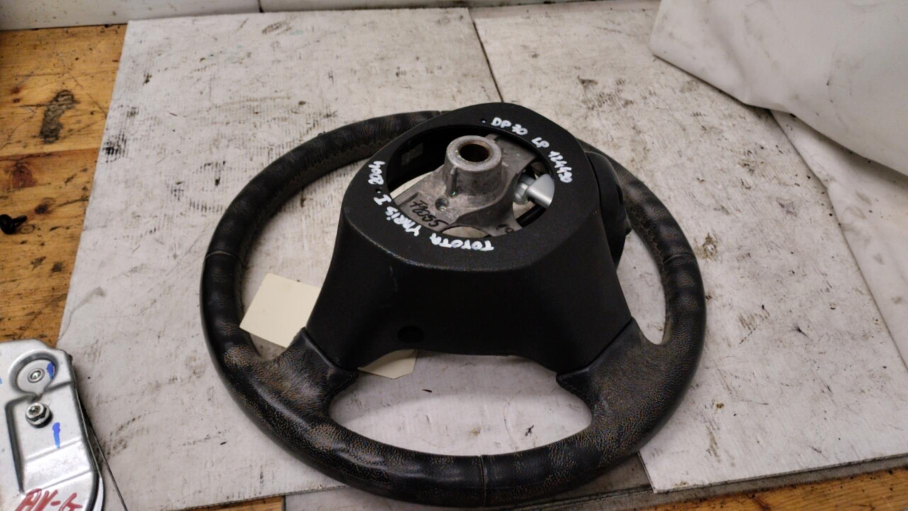 Volant TOYOTA YARIS 1 PHASE 2 Essence - 1