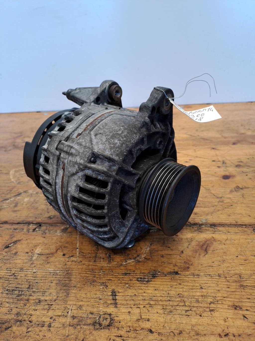 Alternateur VOLKSWAGEN TRANSPORTER 4 PHASE 2 Diesel - 1