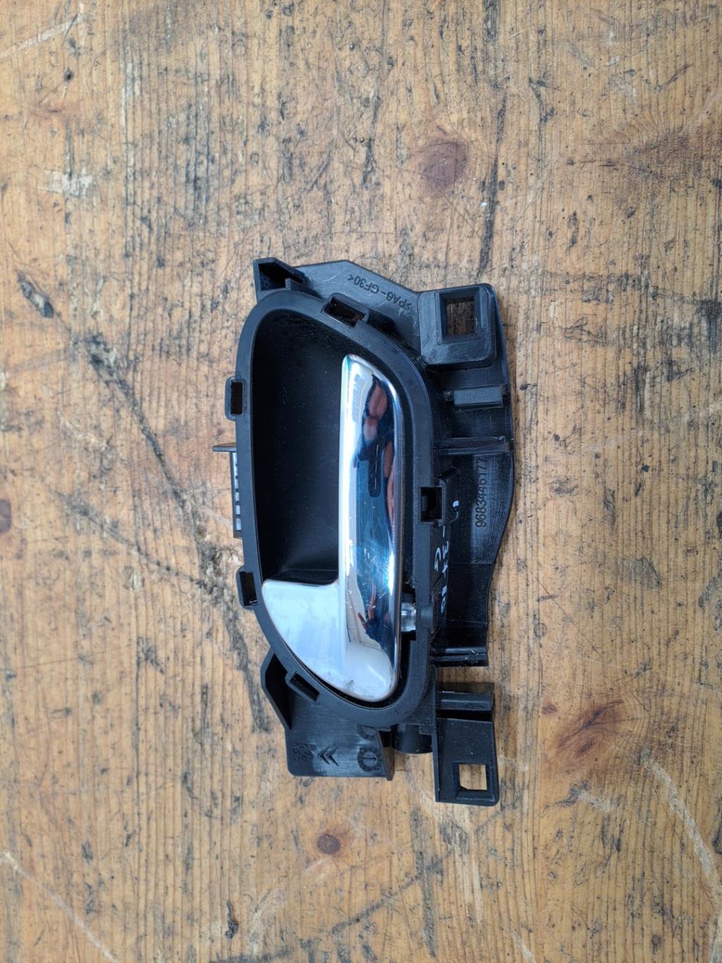 Poignee interieur avant gauche CITROEN C3 2 PHASE 1 Diesel - 1