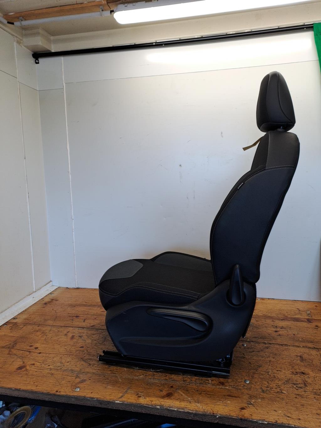 Siege avant gauche CITROEN C3 2 PHASE 1 Diesel - 1