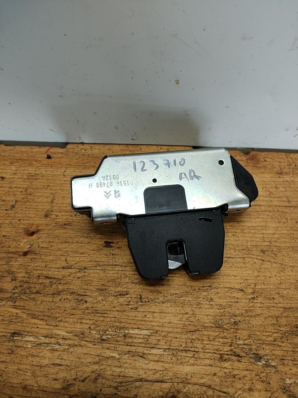 Serrure de hayon CITROEN C3 2 PHASE 1 Diesel - 1
