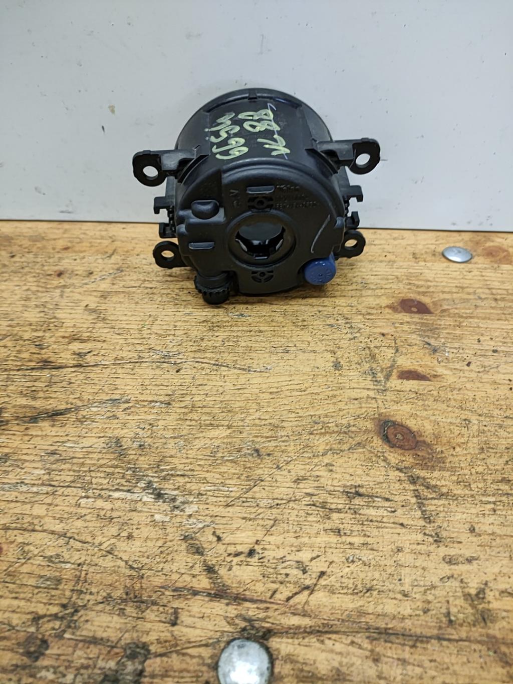 Anti brouillard gauche (feux) FORD FOCUS 2 PHASE 2 CABRIOLET Diesel - 1