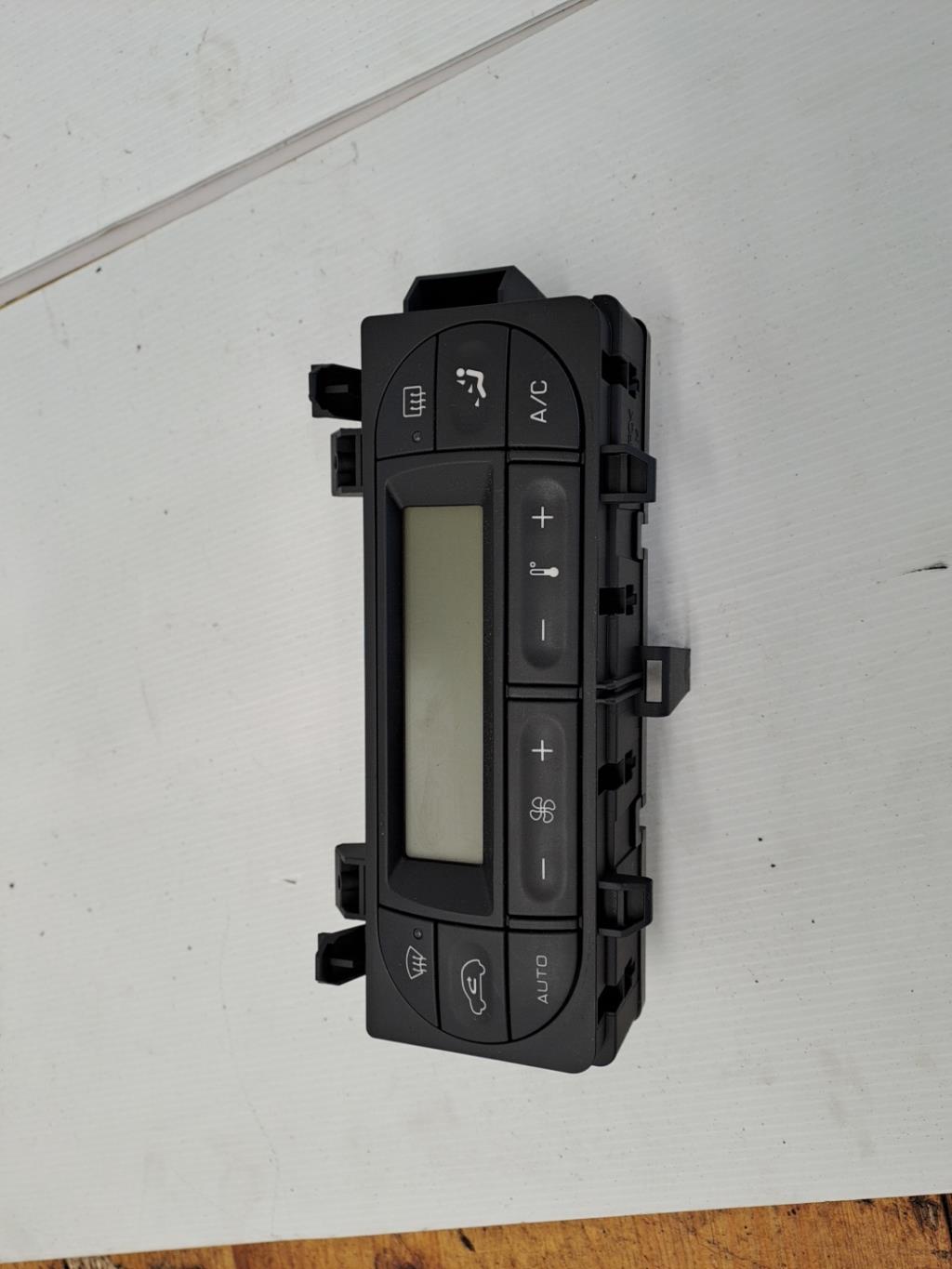 Commande chauffage CITROEN C2 PHASE 1 Essence - 1
