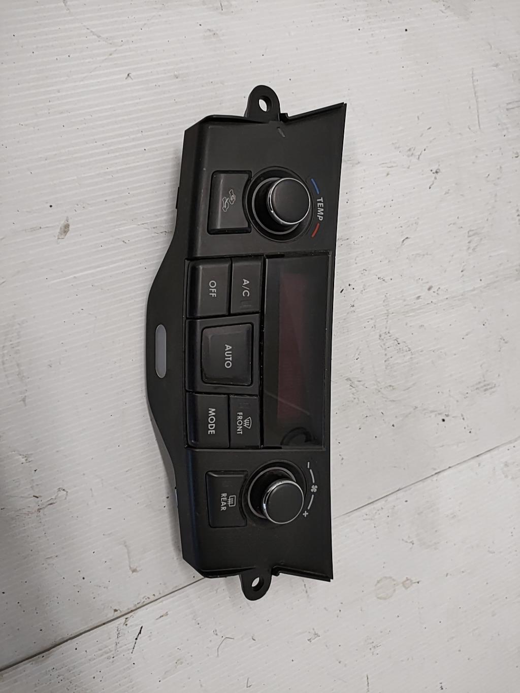 Commande chauffage SUZUKI SWIFT 4 Essence - 1