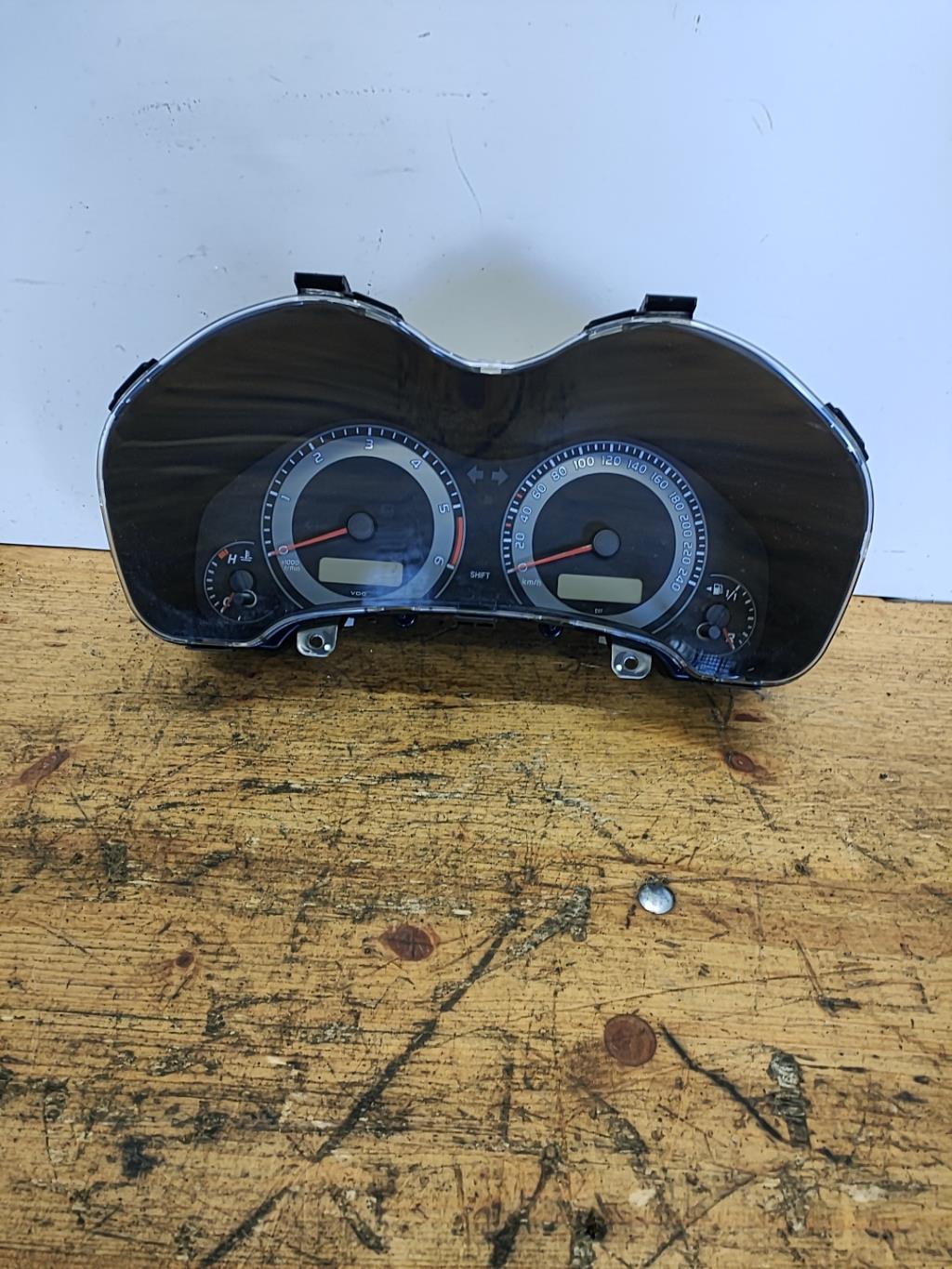 Compteur TOYOTA AURIS 1 PHASE 2 Diesel - 1