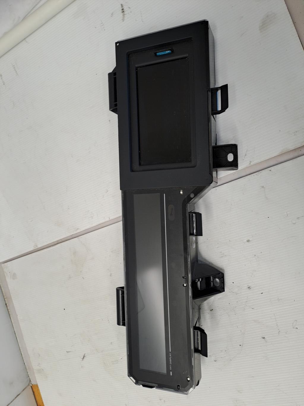 Ecran GPS RENAULT GRAND SCENIC 3 PHASE 2 Diesel - 1