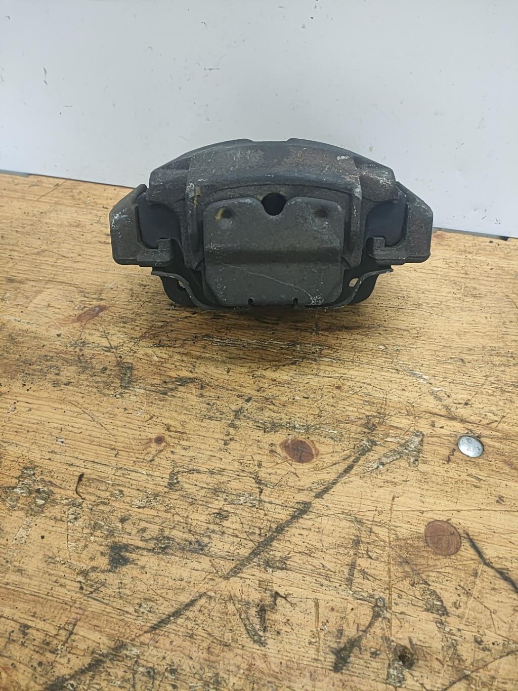 Etrier avant droit (freinage) BMW X5 E70 PHASE 2 Diesel - 1