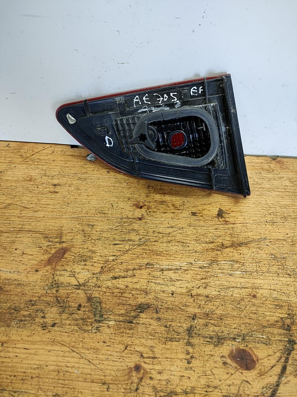 Feu arriere secondaire droit (feux) RENAULT SCENIC 3 PHASE 1 Diesel - 1