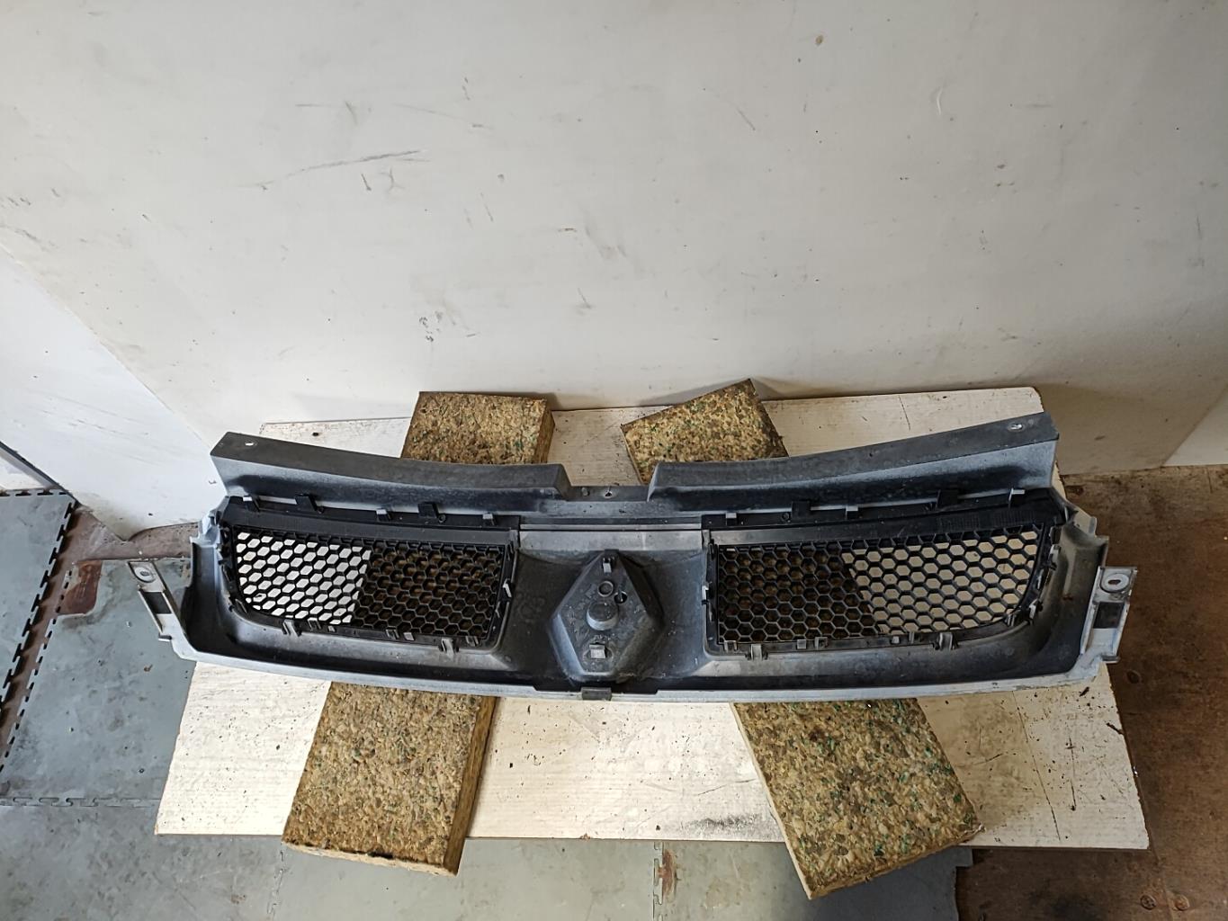 Calandre RENAULT TRAFIC 2 PHASE 1 Diesel - 1