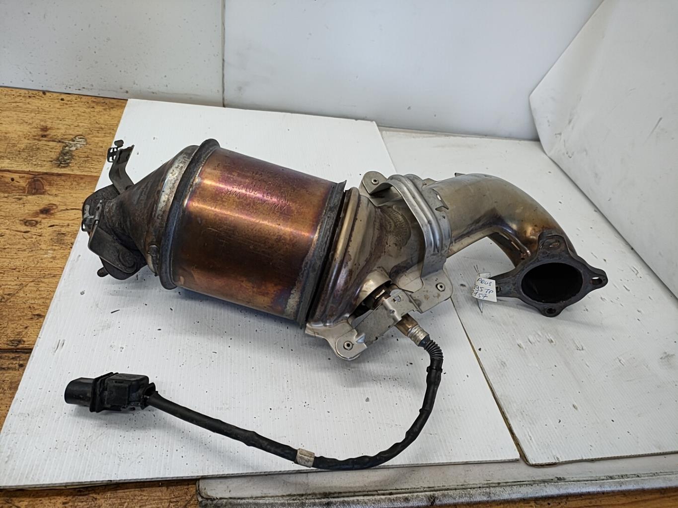 Catalyseur (echappement) VOLKSWAGEN GOLF PLUS PHASE 2 Essence - 1