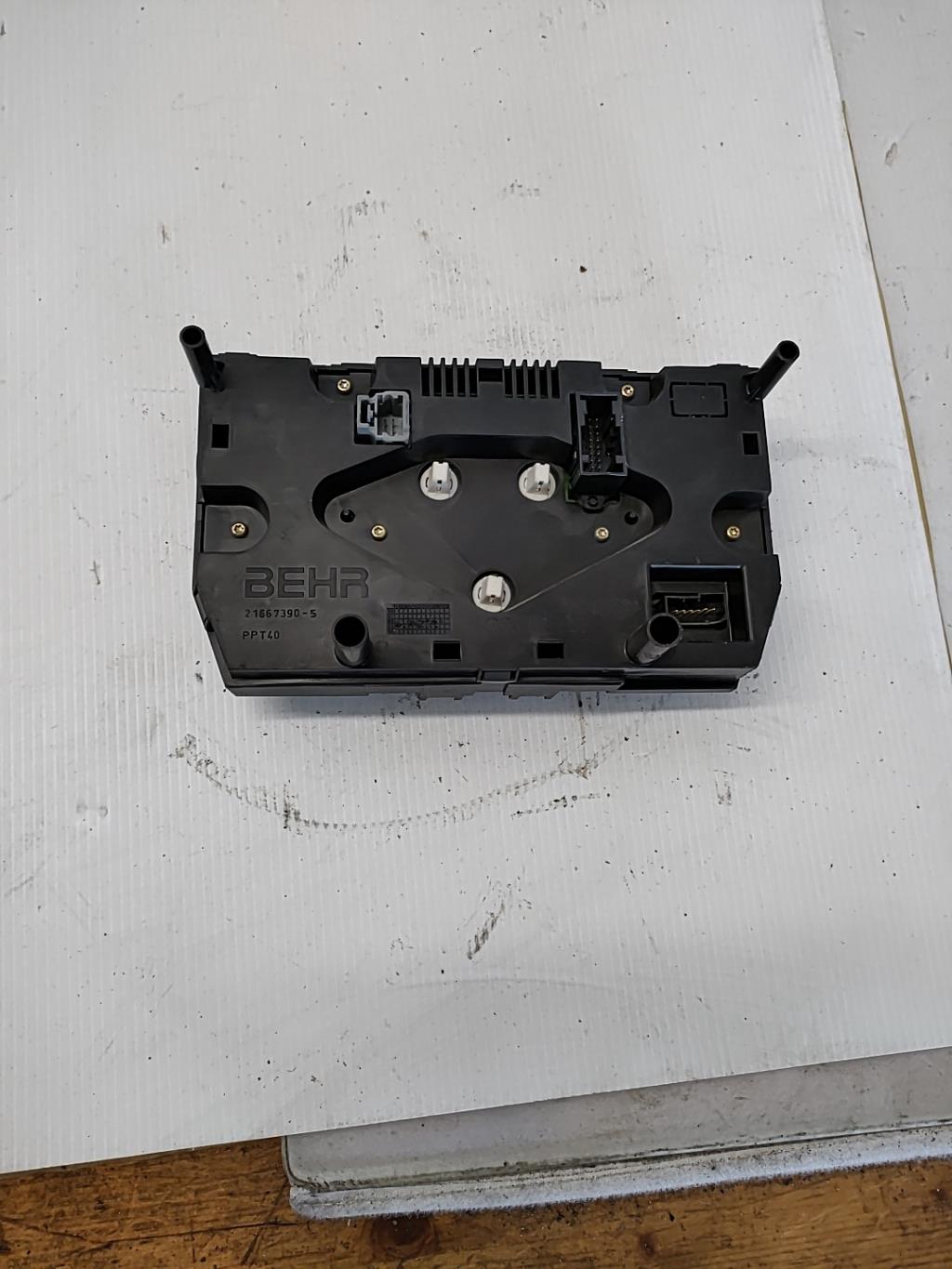Commande chauffage PEUGEOT 307 PHASE 1 CABRIOLET Essence - 1