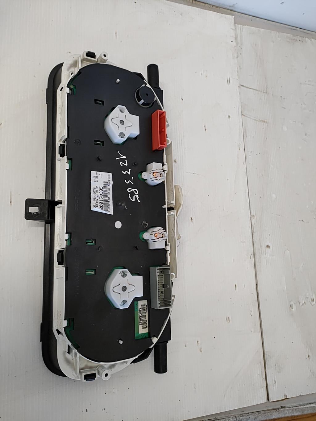 Compteur RENAULT LAGUNA 2 PHASE 1 BREAK Diesel - 1