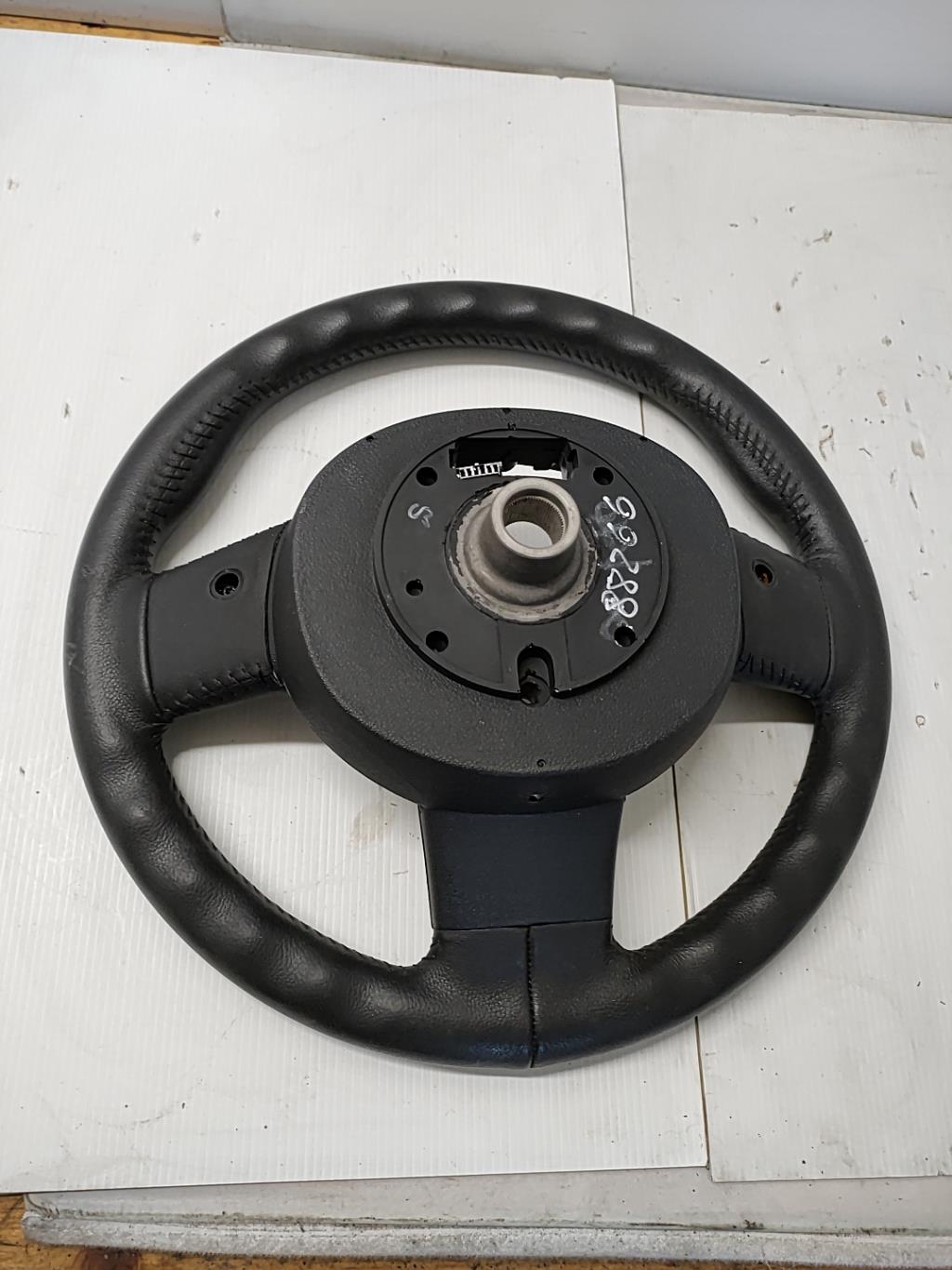 Volant MINI MINI 2 R56 PHASE 2 Diesel - 1