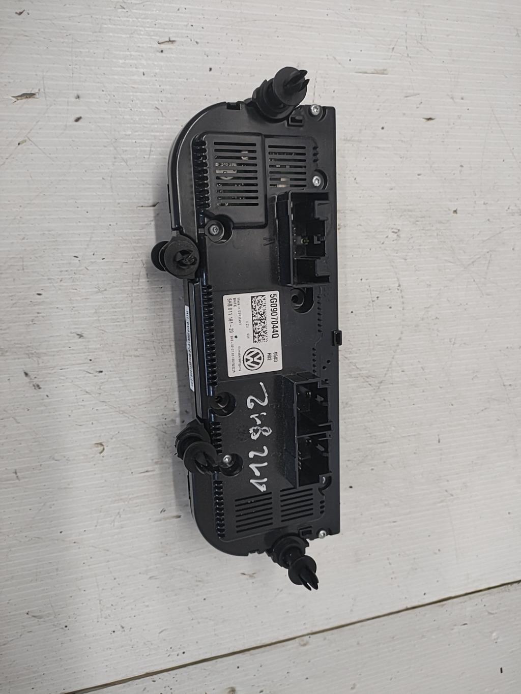 Commande chauffage VOLKSWAGEN GOLF 7 PHASE 1 Diesel - 1