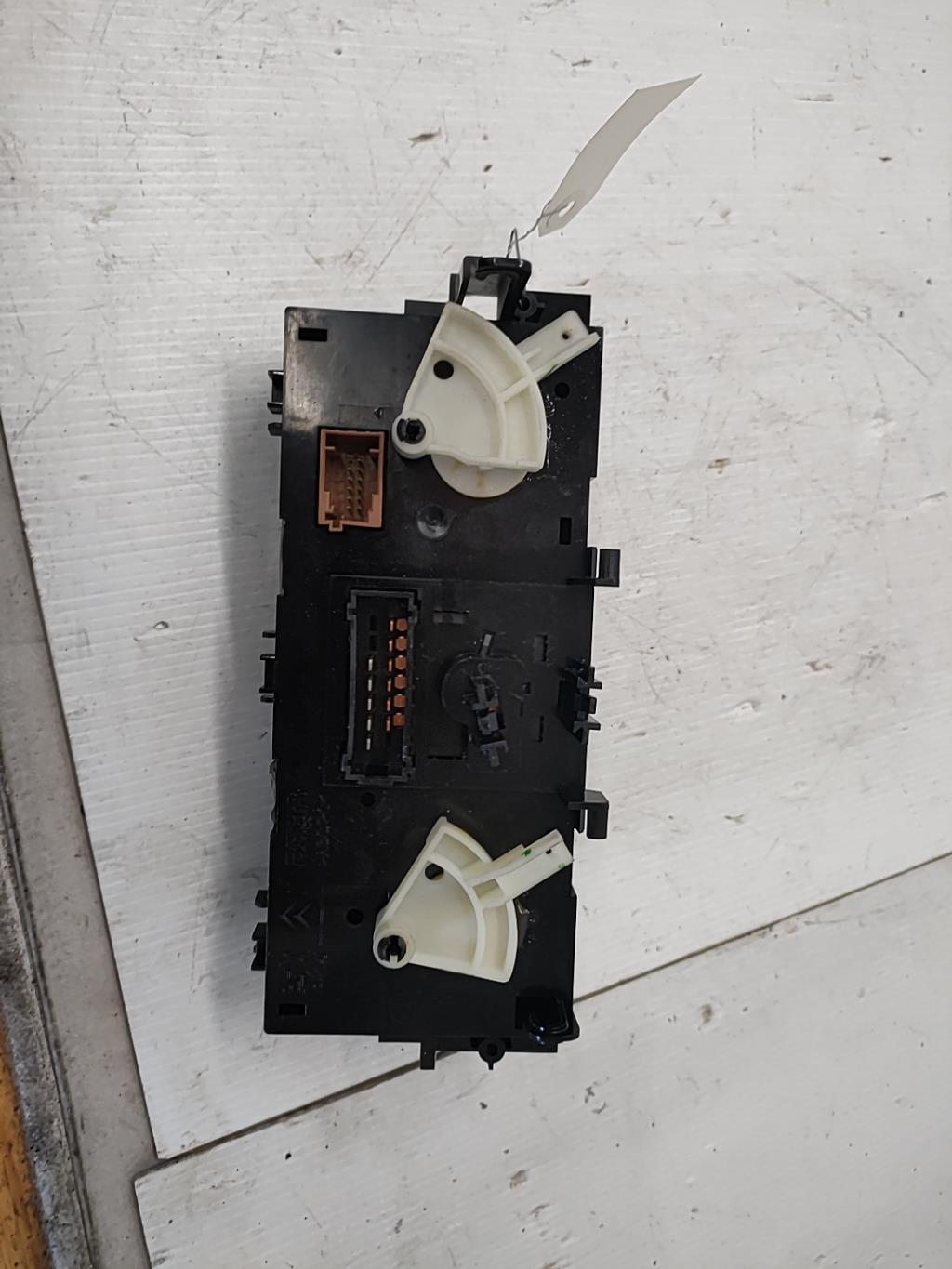 Commande chauffage CITROEN C3 2 PHASE 1 Diesel - 1