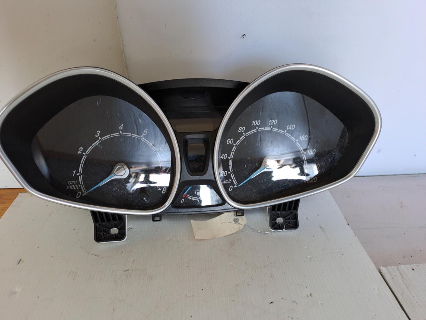Compteur FORD FIESTA 6 PHASE 2 Essence - 1