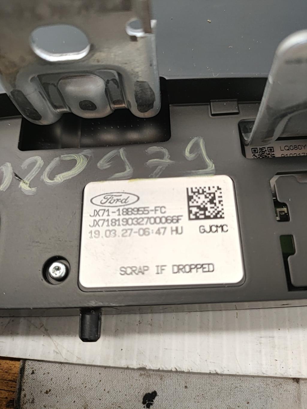 Ecran GPS FORD FOCUS 4 PHASE 1 Essence - 1