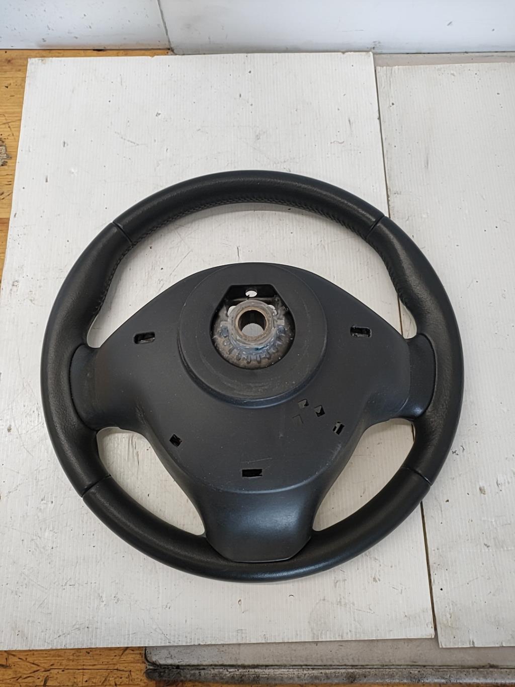 Volant RENAULT CLIO 4 PHASE 1 Diesel - 1