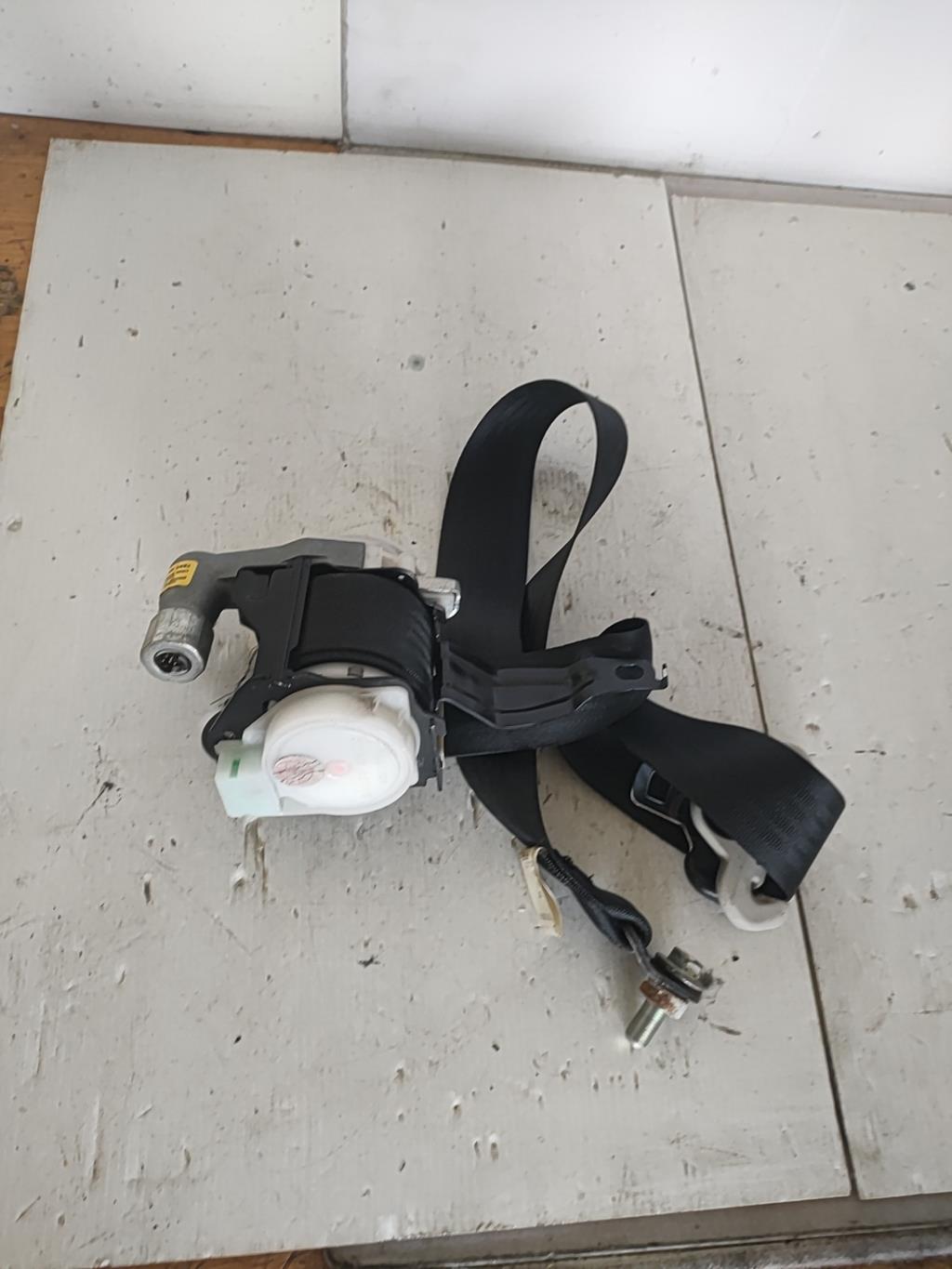 Ceinture avant droit MAZDA 2 2 PHASE 1 Essence - 1