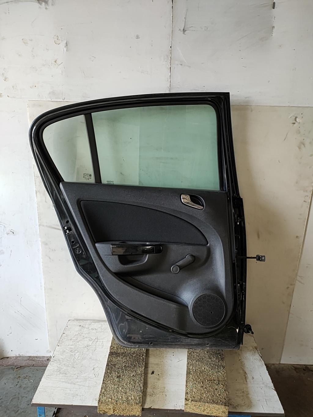 Porte arriere gauche OPEL CORSA D PHASE 2 Essence - 1