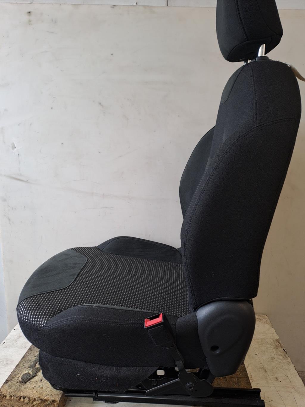 Siege avant droit CITROEN C3 2 PHASE 2 Essence - 1