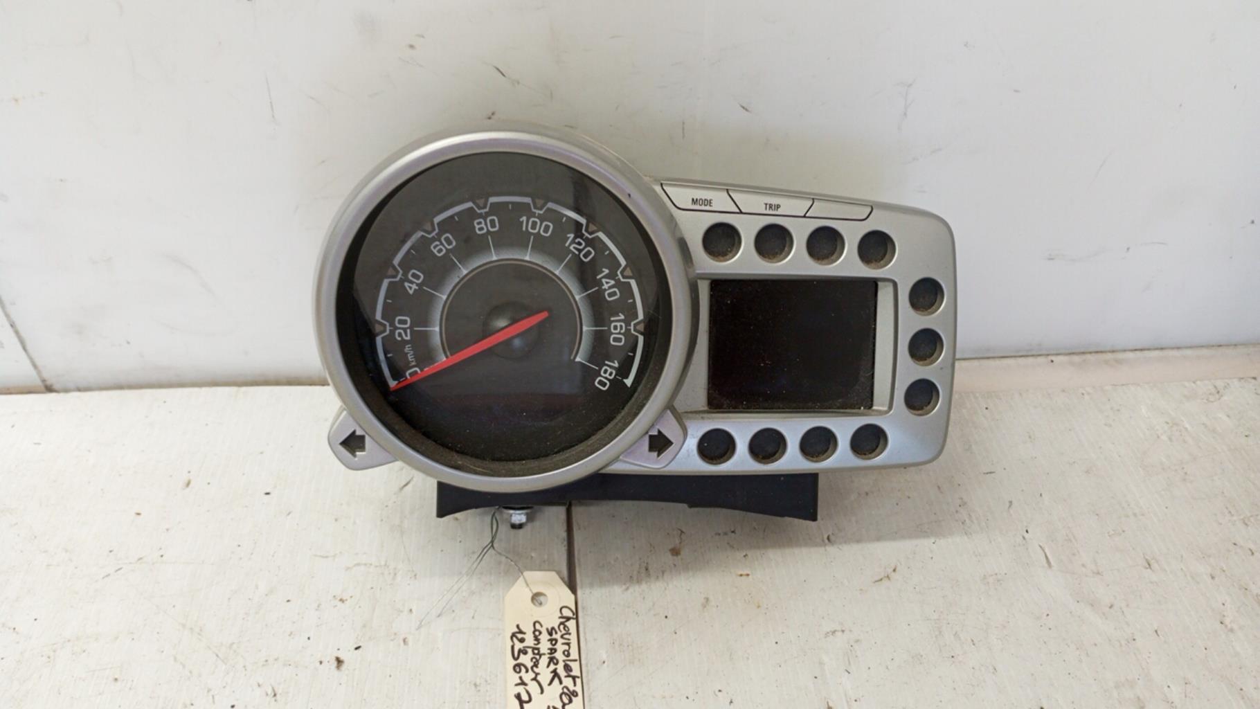 Compteur CHEVROLET SPARK PHASE 2 Essence - 1