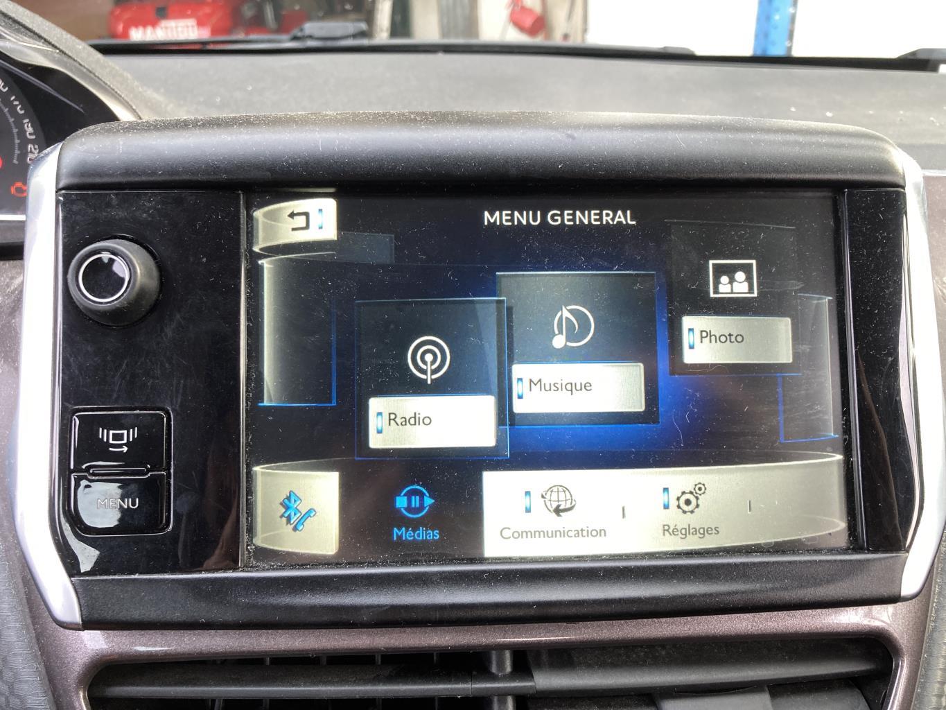 Ecran GPS PEUGEOT 2008 1 PHASE 1 Essence - 1