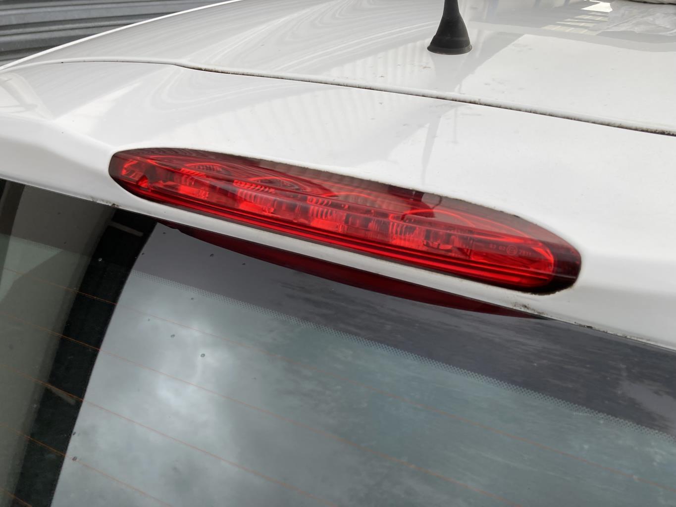 Feu arriere stop central PEUGEOT 208 1 PHASE 1 Diesel - 1