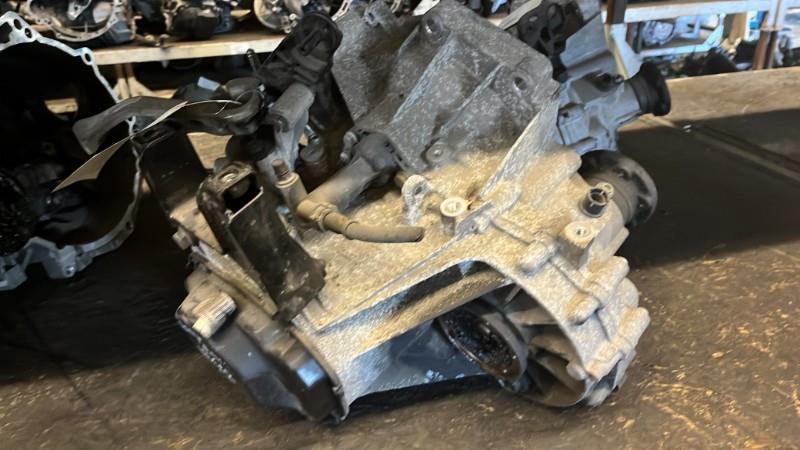 Boite de vitesses VOLKSWAGEN POLO 5 PHASE 1 Essence - 1