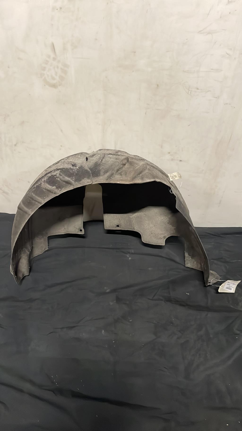 Pare boue arriere gauche CITROEN C3 2 PHASE 1 Essence - 1