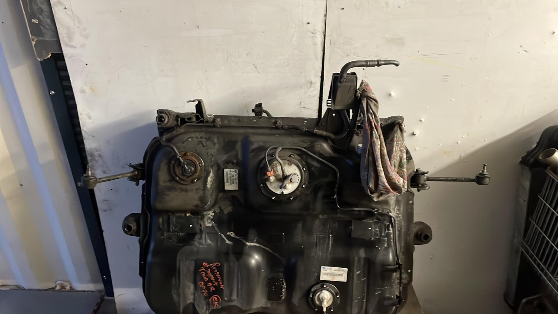 Reservoir essence KIA CARENS 3 Diesel - 1
