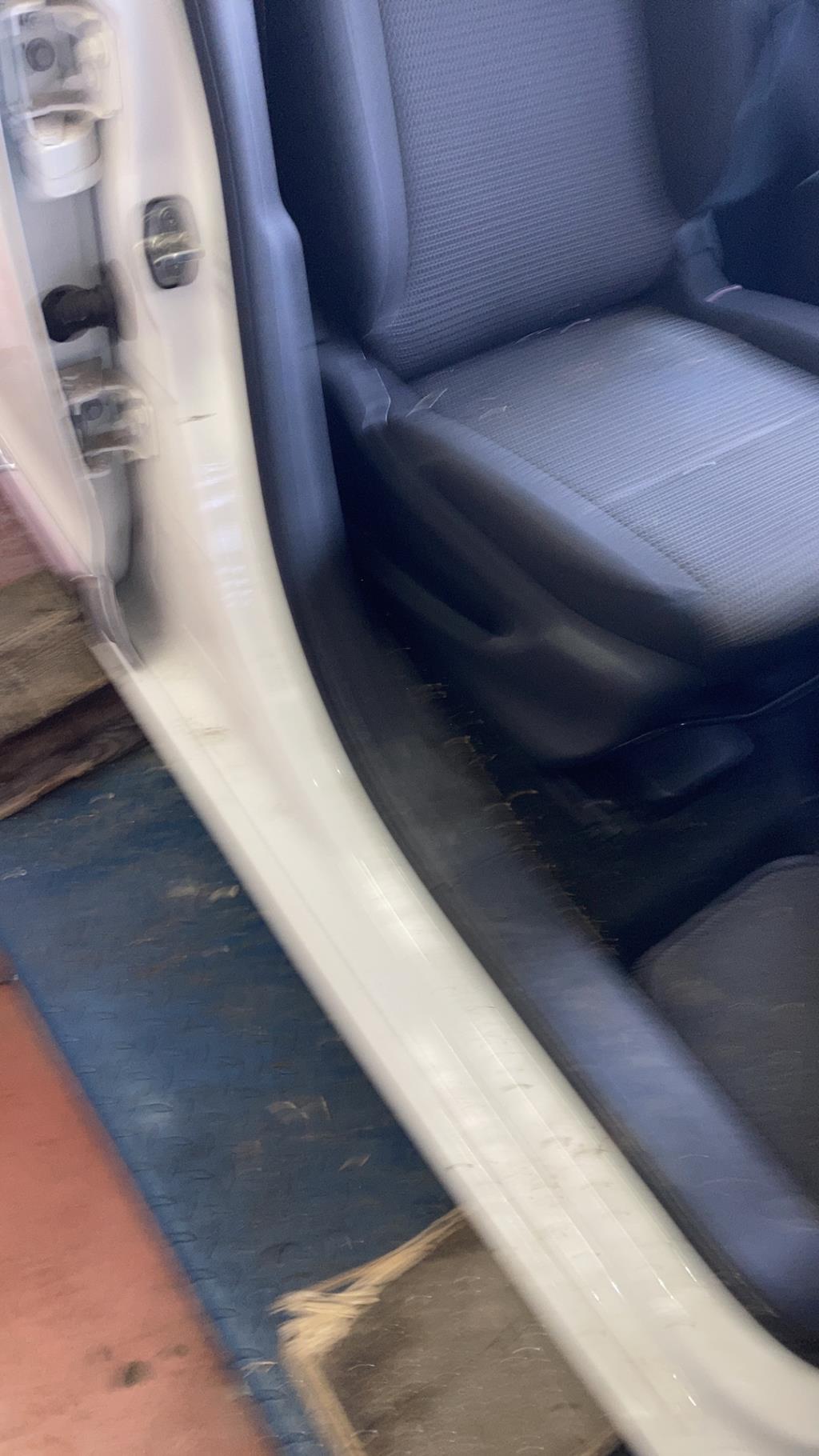 Siege avant droit CITROEN C3 PICASSO PHASE 2 Diesel - 1