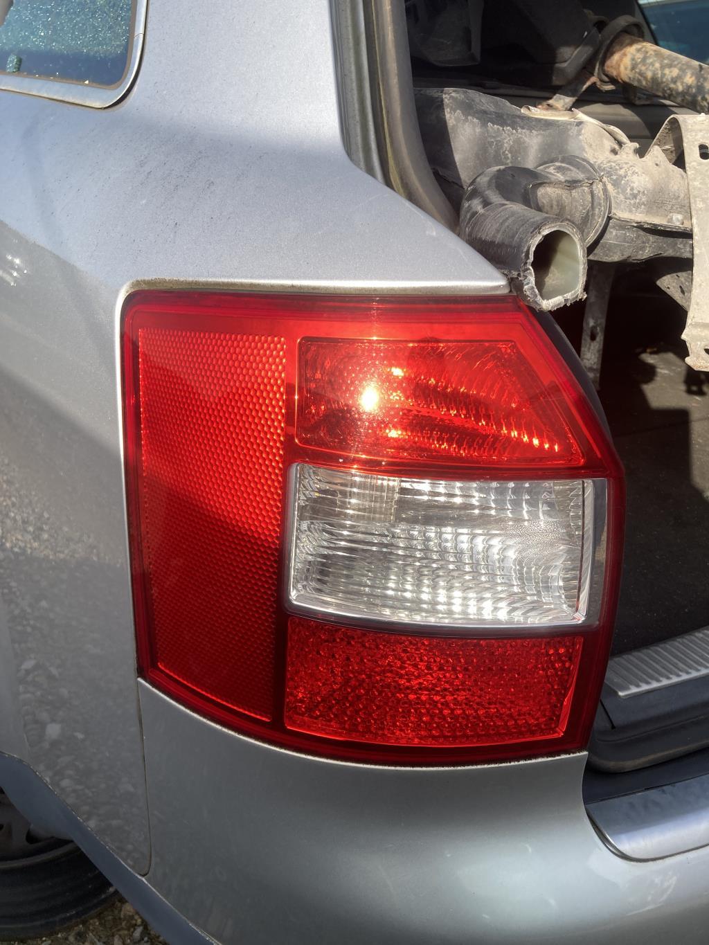 Feu arriere principal gauche (feux) AUDI A4 2 AVANT PHASE 1 BREAK Diesel - 1