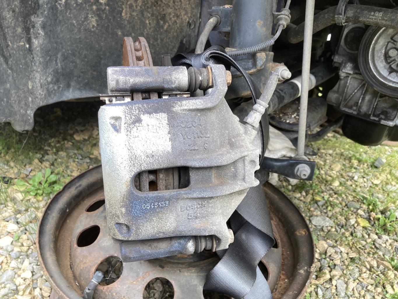 Etrier avant droit (freinage) CITROEN C3 2 PHASE 2 Essence - 1