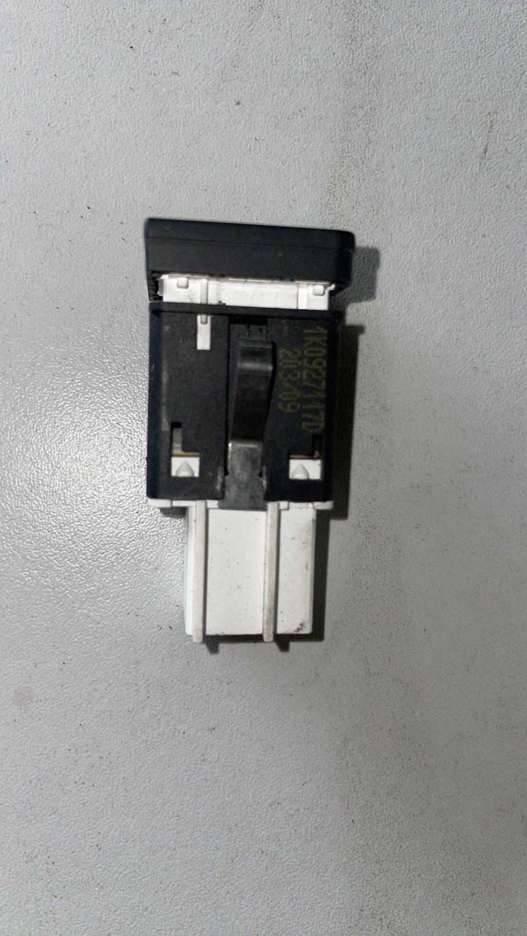 Bouton/Interrupteur VOLKSWAGEN GOLF 6 Diesel - 1