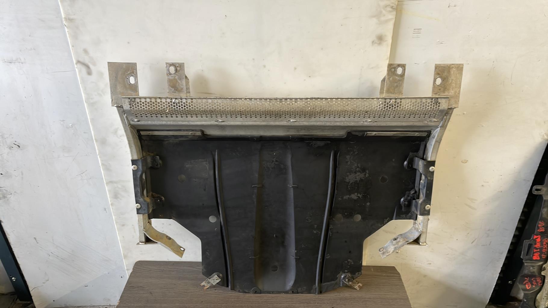 Cache sous moteur LAND ROVER FREELANDER 1 PHASE 1 Diesel - 1