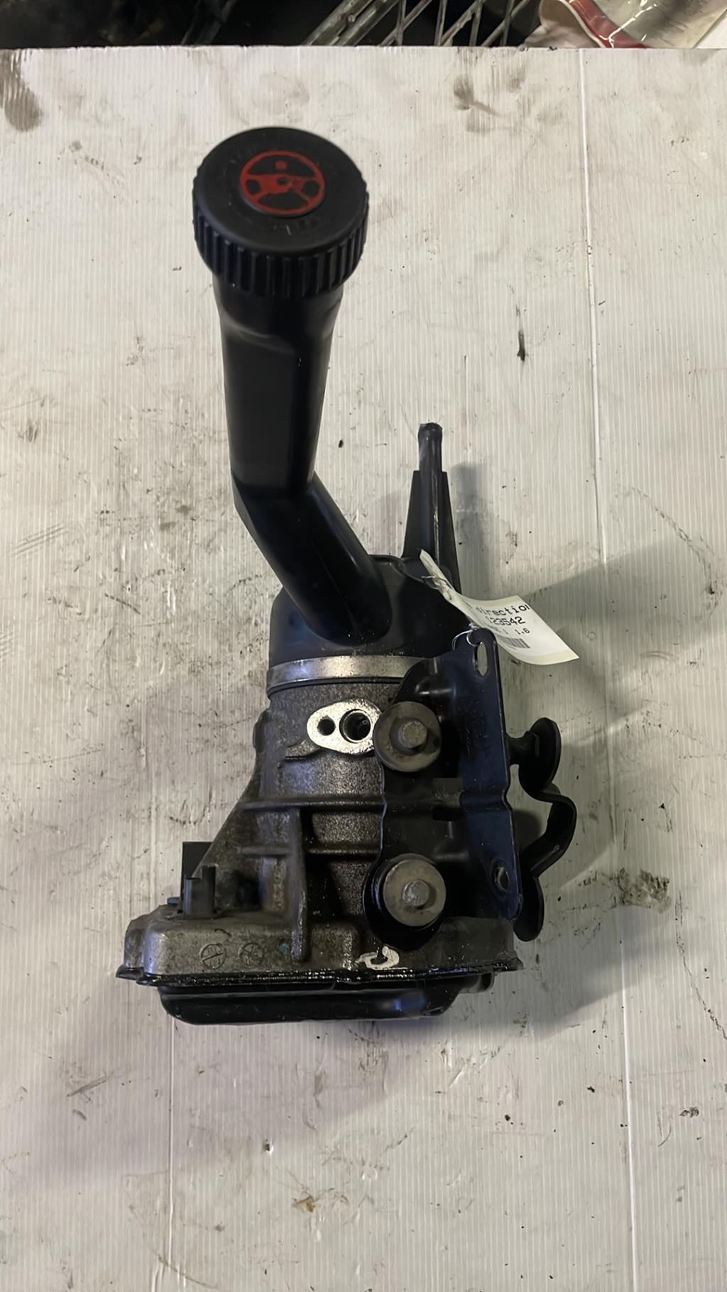 Pompe de direction PEUGEOT PARTNER 2 PHASE 1 Diesel - 1