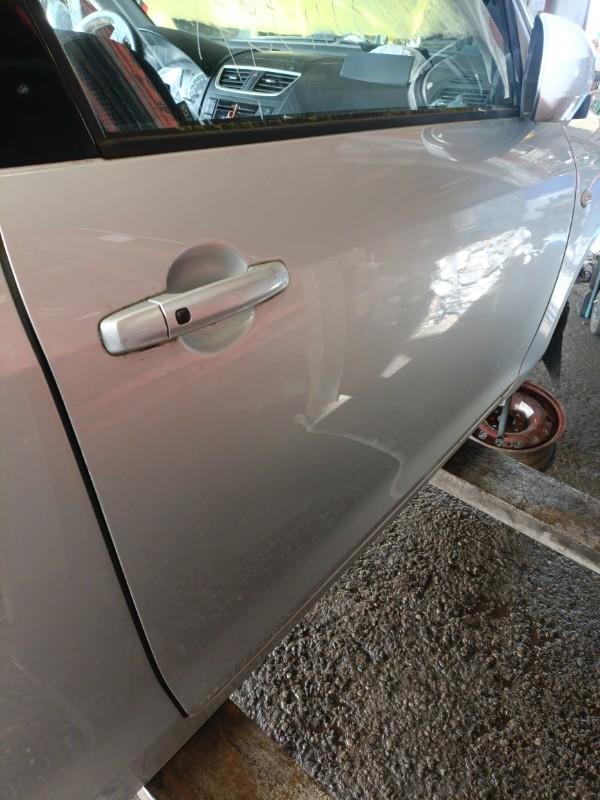 Porte avant droit SUZUKI SWIFT 4 Diesel - 1